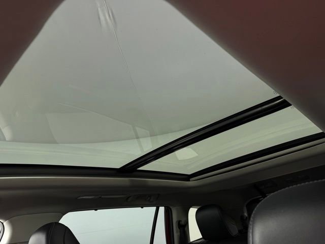 Used 2020 Toyota Highlander Platinum image 29