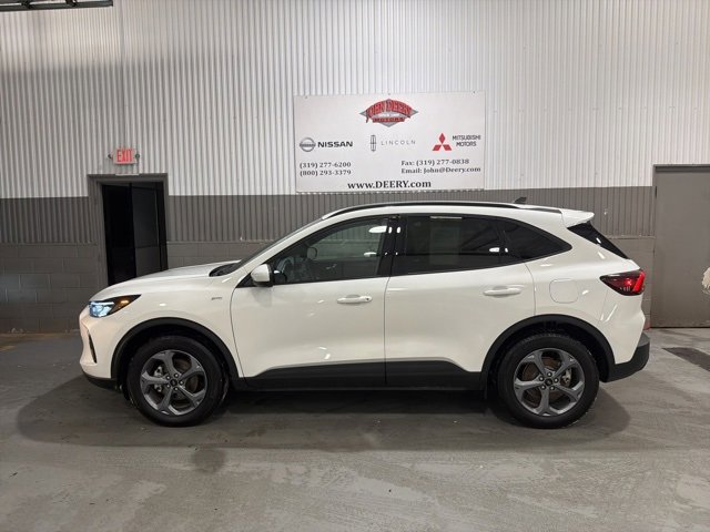 Used 2025 Ford Escape ST-Line Elite image 7