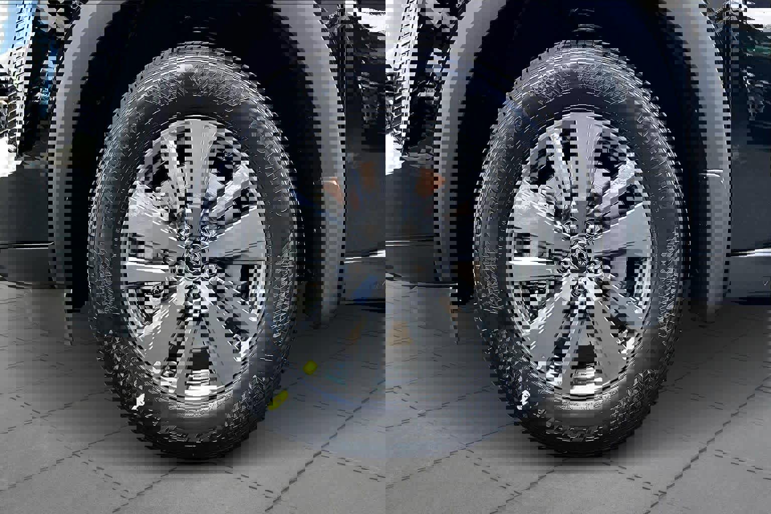 New 2026 Nissan Pathfinder SV image 11