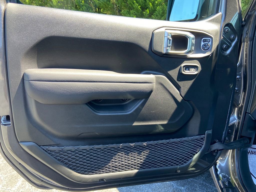 New 2025 Jeep Gladiator Sport image 13