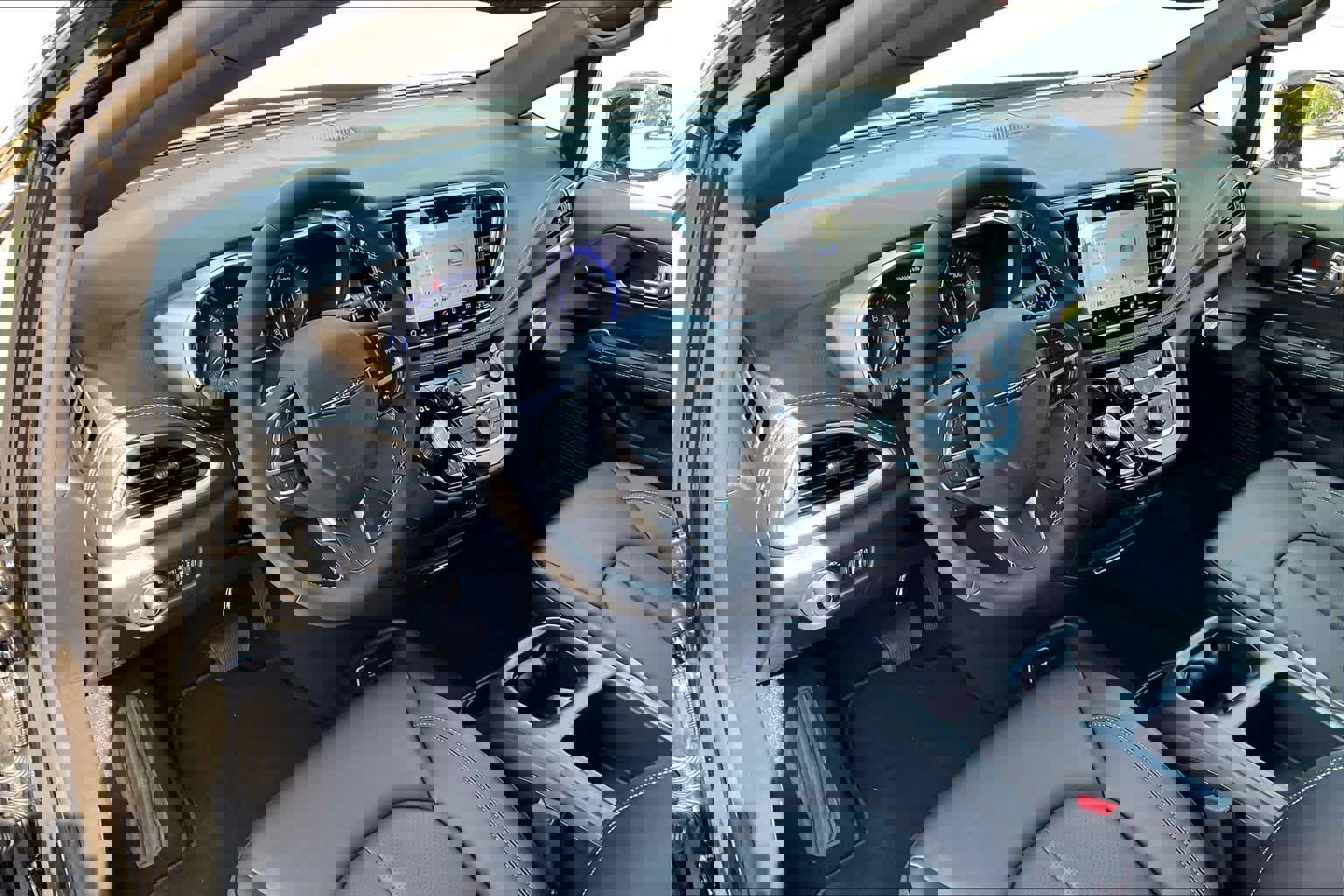 New 2026 Chrysler Pacifica Select image 8