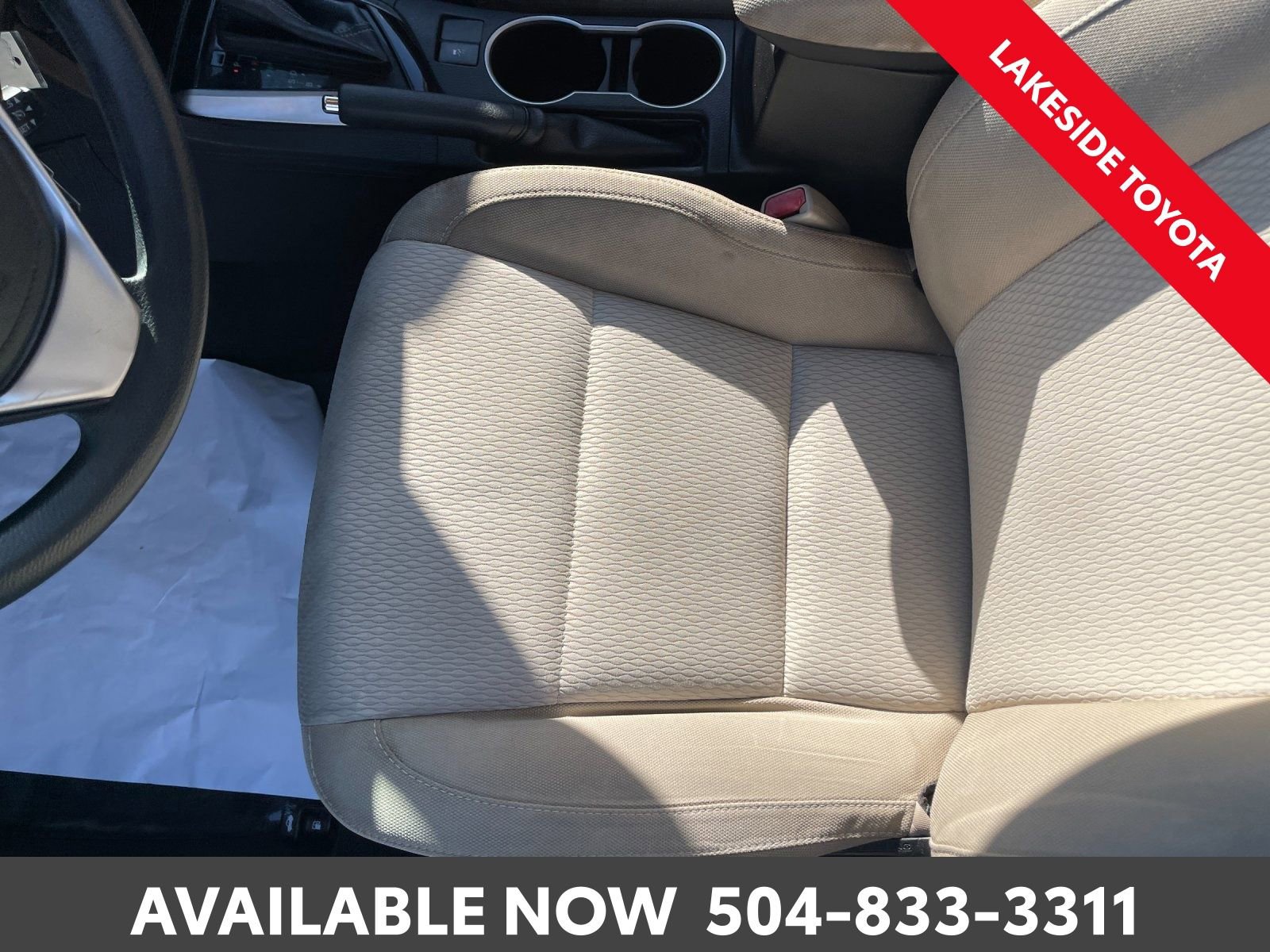 Used 2016 Toyota Corolla LE image 28