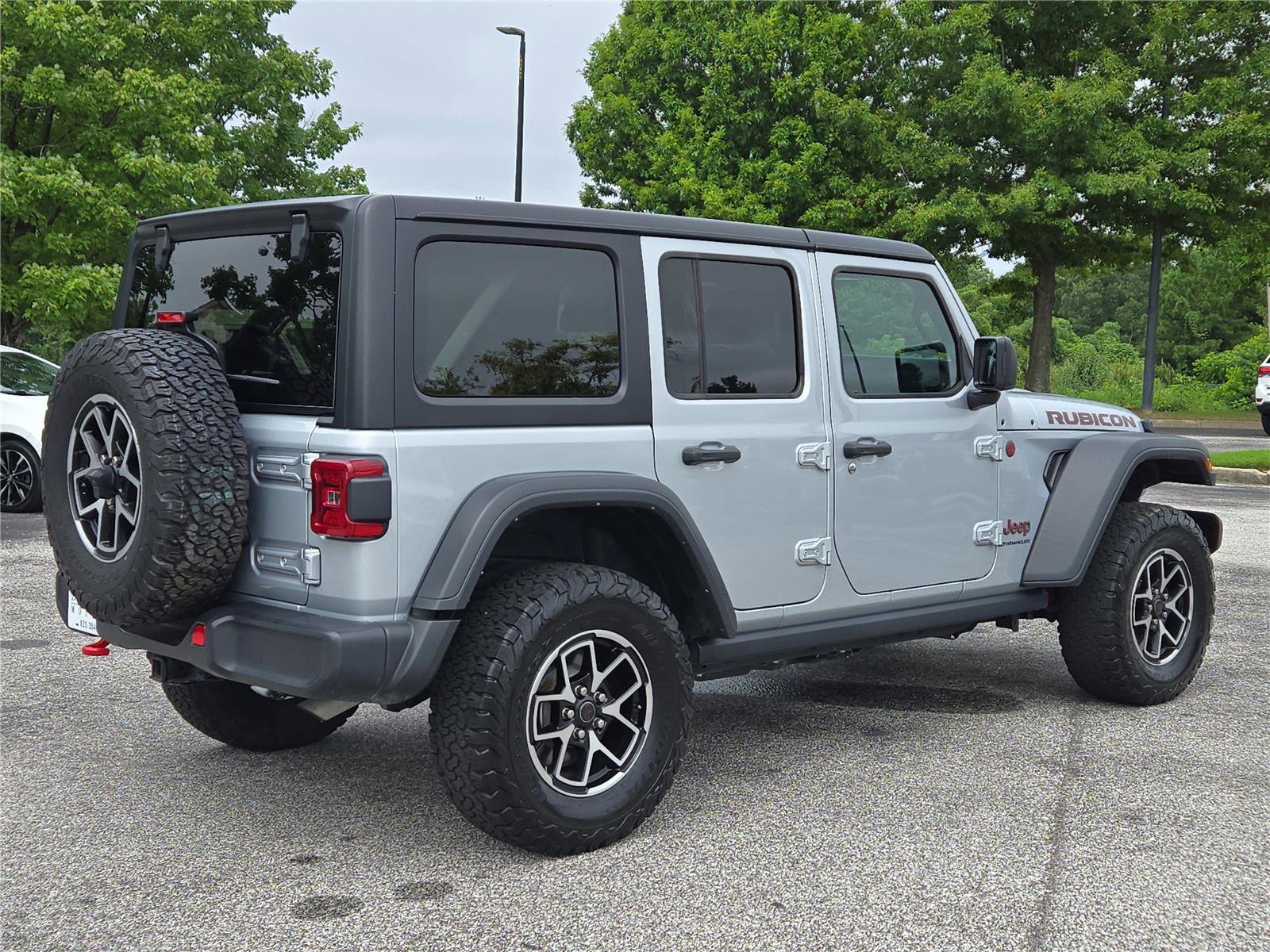 Used 2024 Jeep Wrangler Unlimited Rubicon image 7