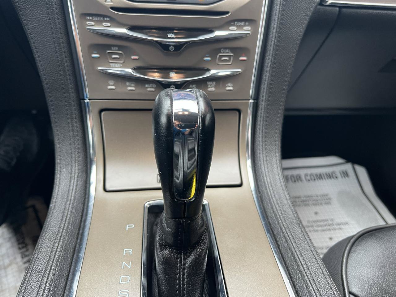 Used 2013 Lincoln MKX AWD image 22