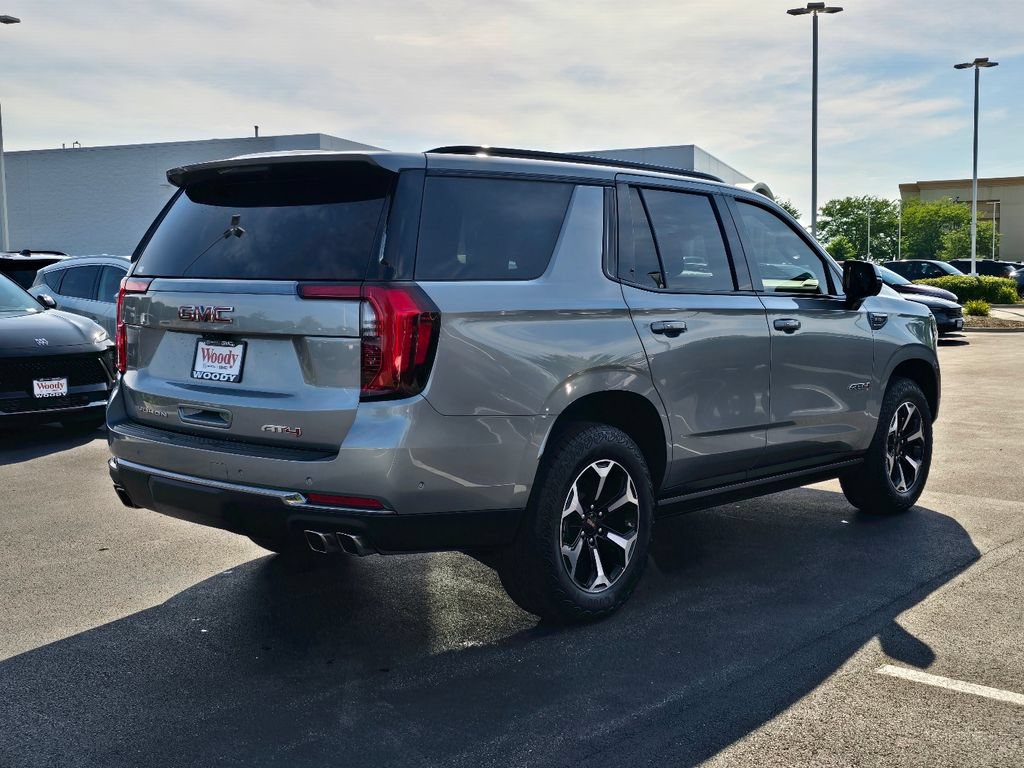 Certified 2025 GMC Yukon AT4 w/ AT4 Premium Package AWD/4WD image 8
