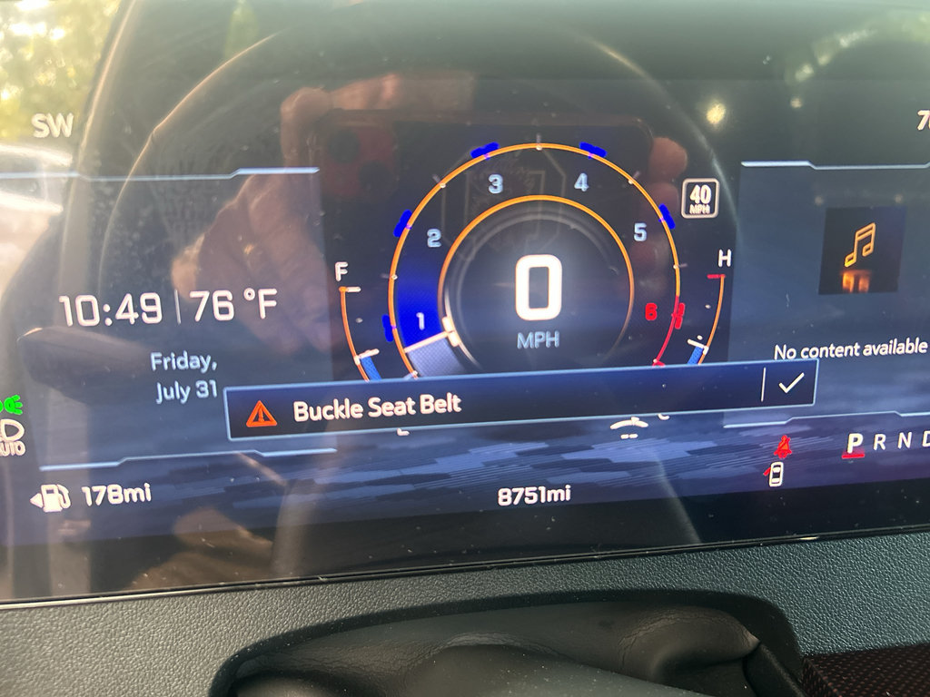 Used 2026 Chevrolet Traverse RS FWD image 25