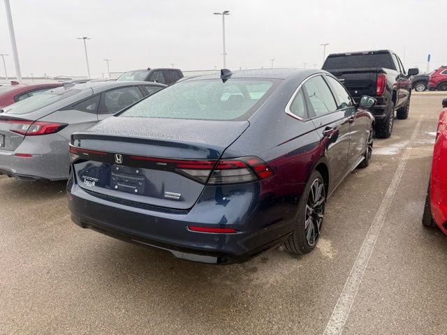 Used 2025 Honda Accord Touring image 4