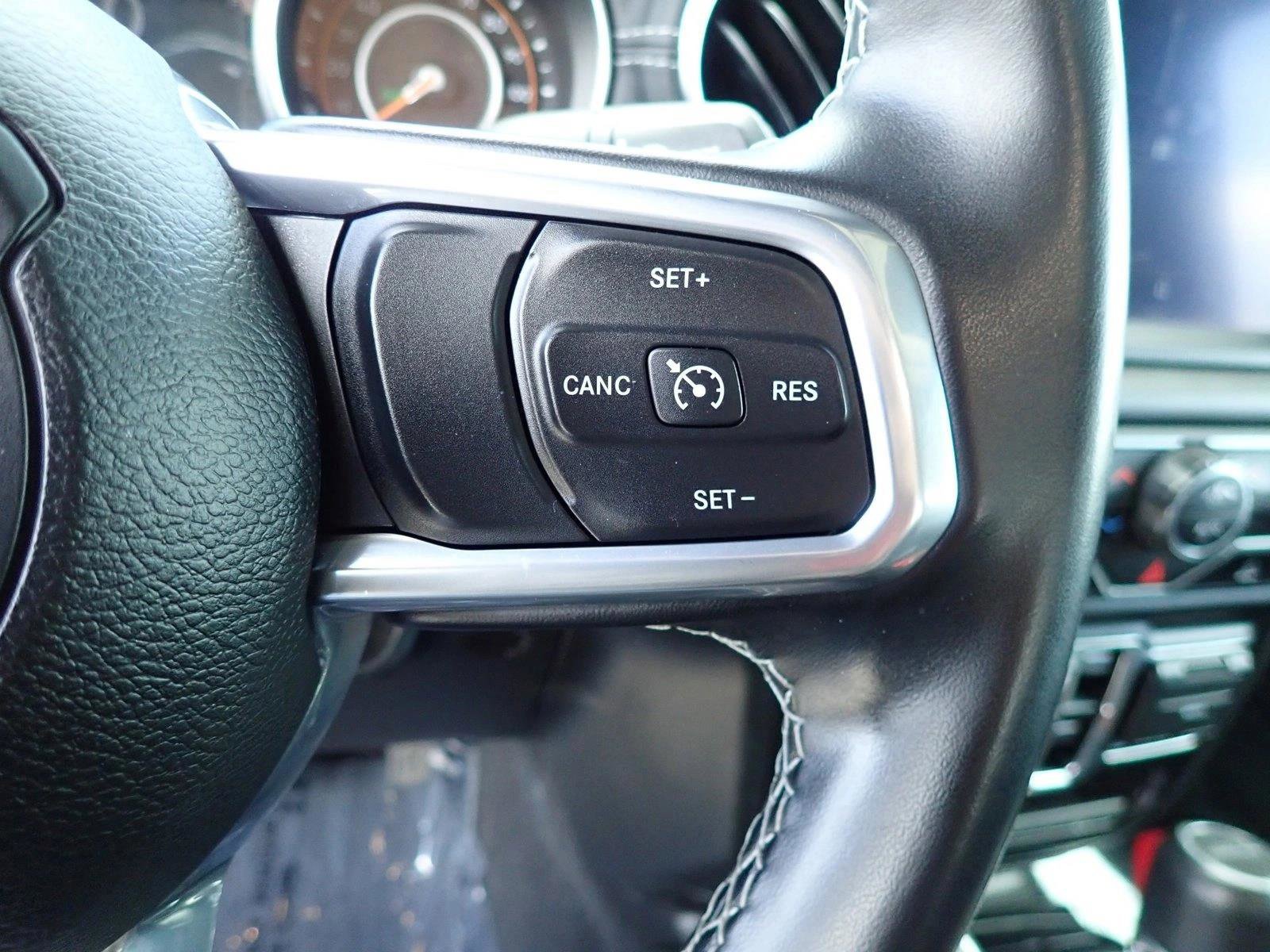 Used 2021 Jeep Gladiator Overland w/ Popular Equipment Package AWD/4WD image 13