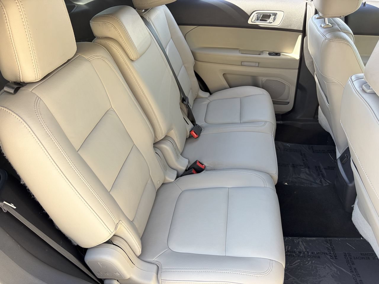 Used 2015 Ford Explorer XLT w/ Equipment Group 202A FWD image 13