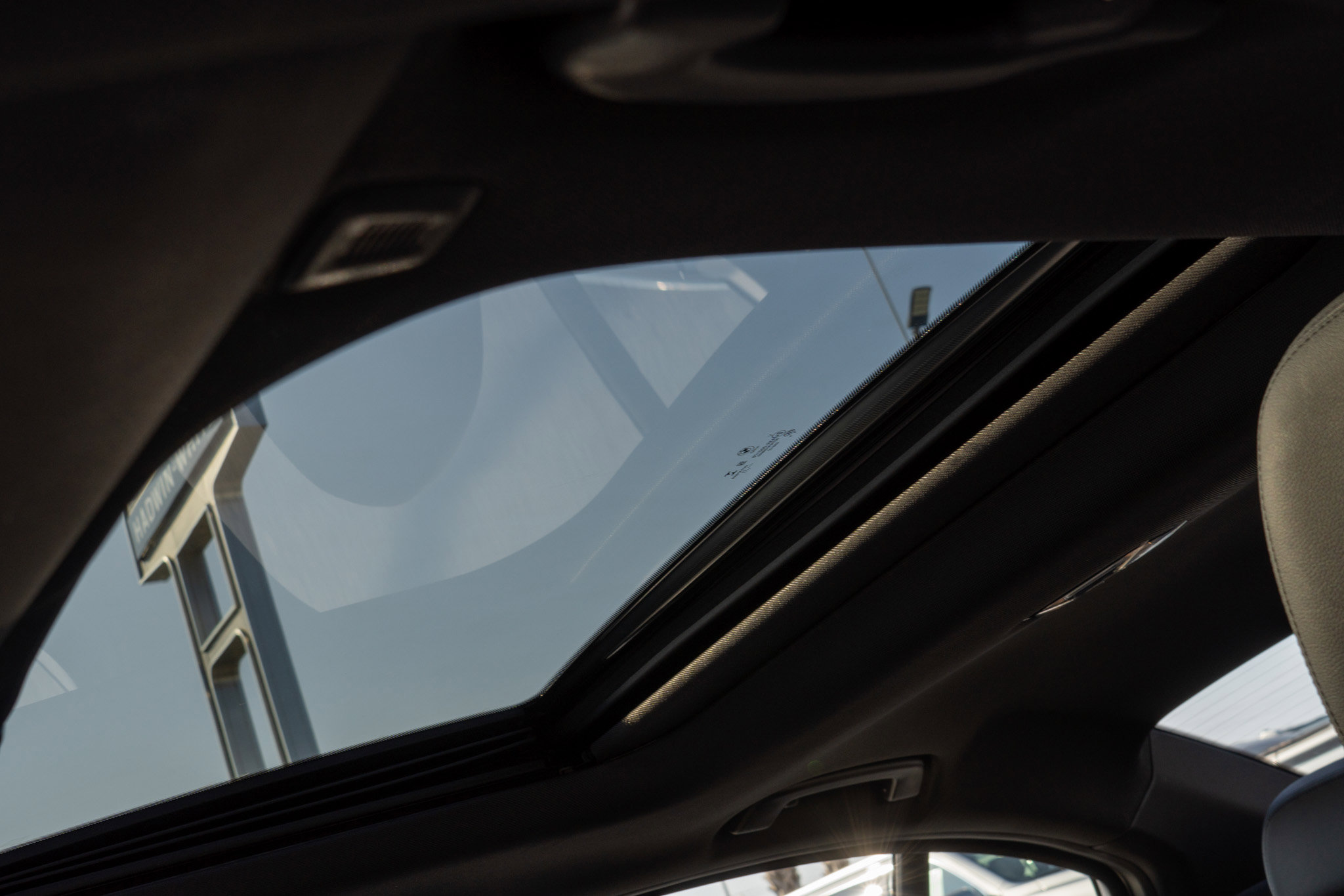 Used 2021 BMW 330i Sedan image 18