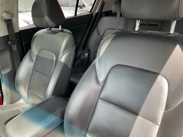 Used 2021 Kia Sportage EX w/ EX Technology Package image 42