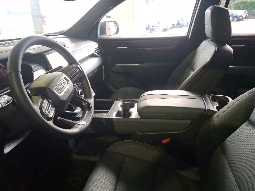 Used 2025 GMC Acadia AT4 w/ LPO, Floor Liner Package image 9