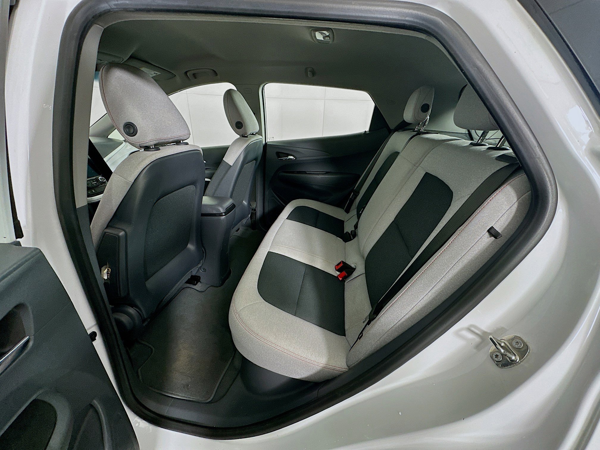 Used 2020 Chevrolet Bolt LT image 25