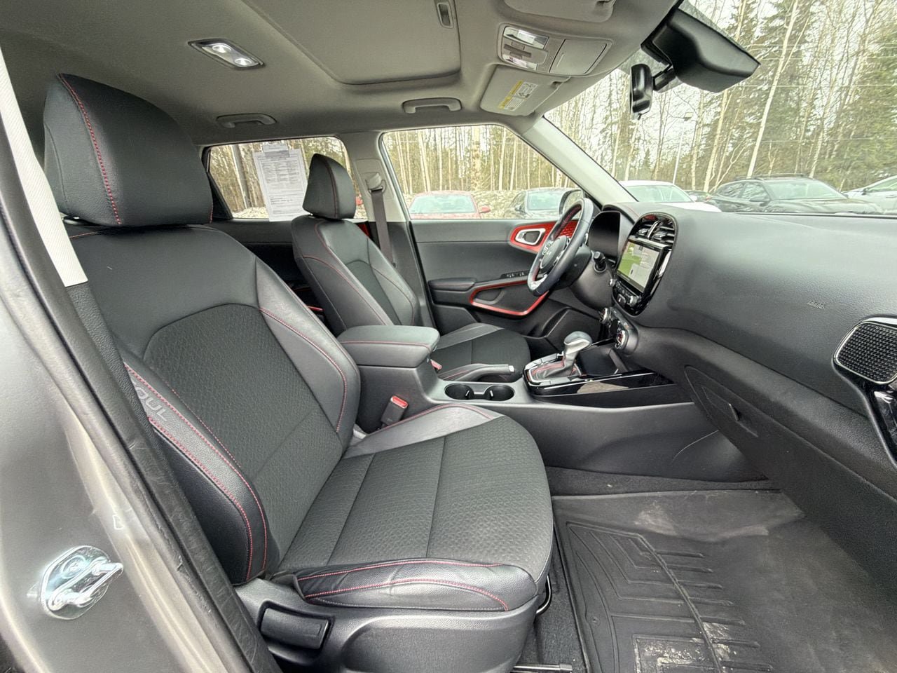 Used 2025 Kia Soul GT-Line FWD image 21
