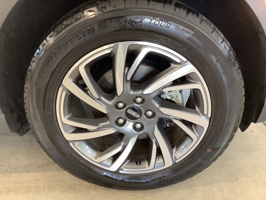 Used 2023 Lincoln Corsair AWD w/ Equipment Group 101A image 20
