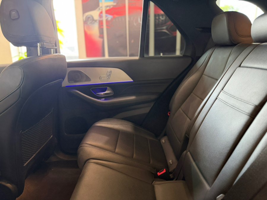 Used 2022 Mercedes-Benz GLE 350 w/ AMG Line Exterior image 16