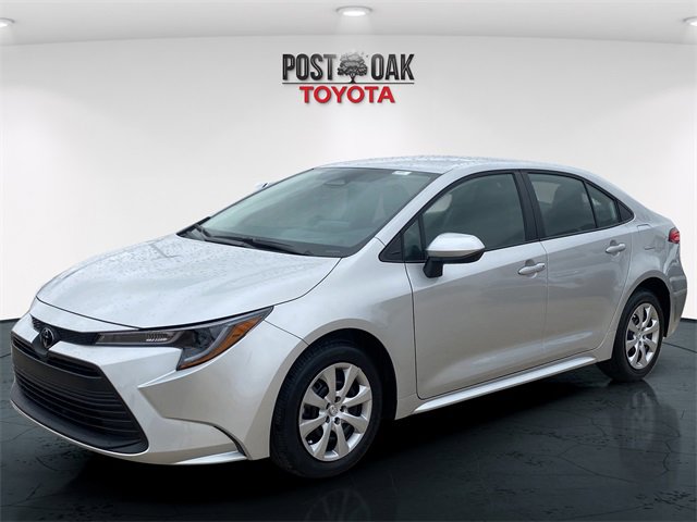 Used 2025 Toyota Corolla LE image 3