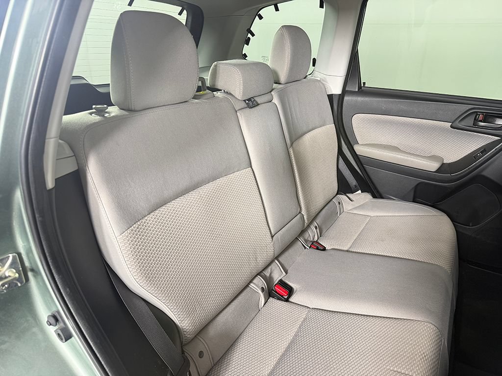 Used 2018 Subaru Forester 2.5i Premium w/ All-Weather Package AWD/4WD image 30