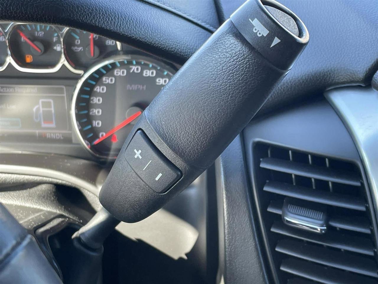 Used 2017 Chevrolet Tahoe Premier AWD/4WD image 26