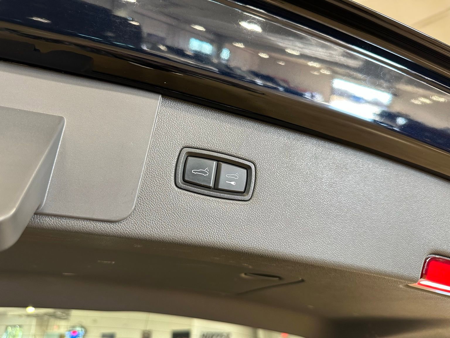 Used 2021 Porsche Cayenne image 44