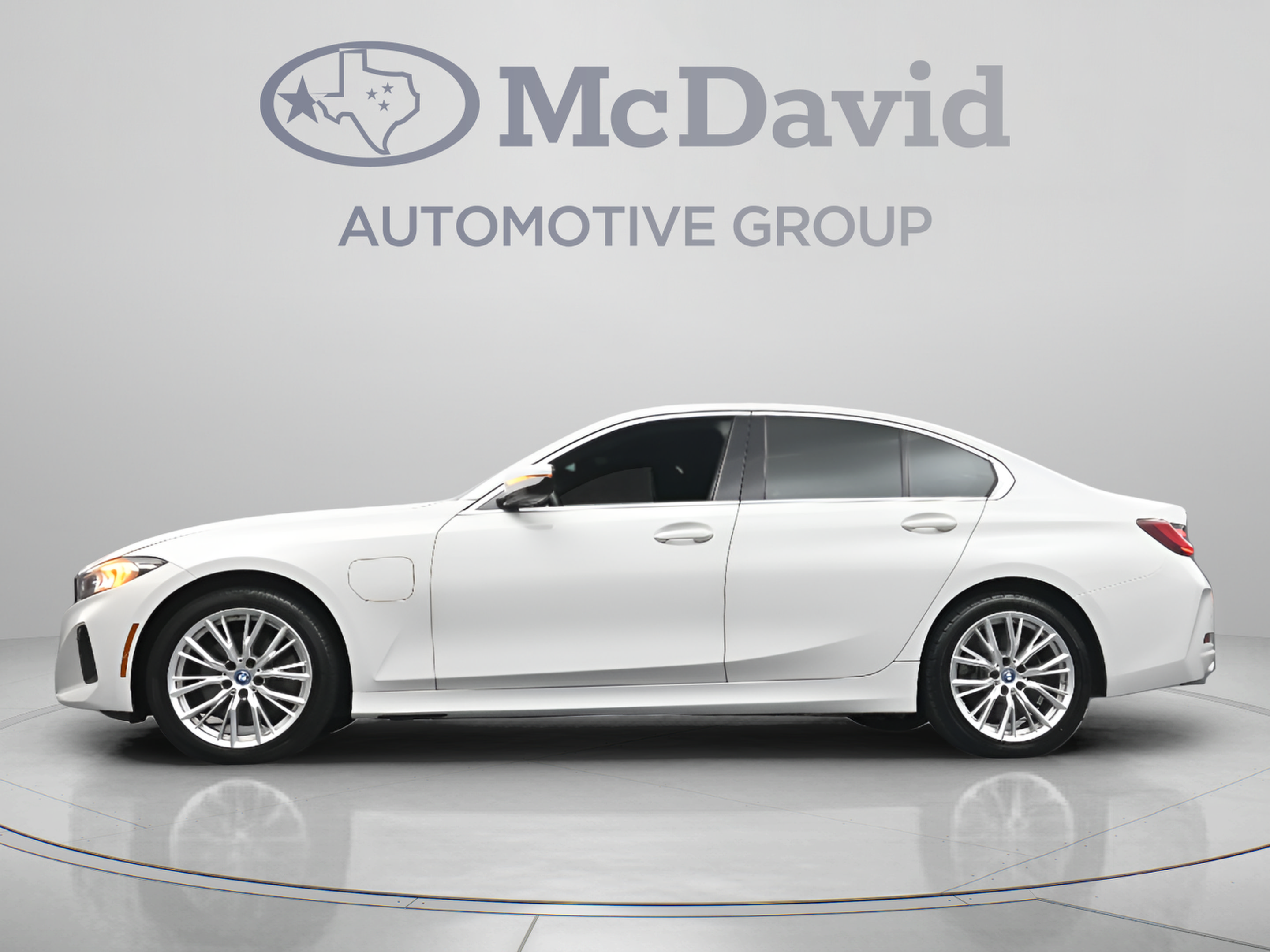 Used 2024 BMW 330e xDrive AWD/4WD image 28