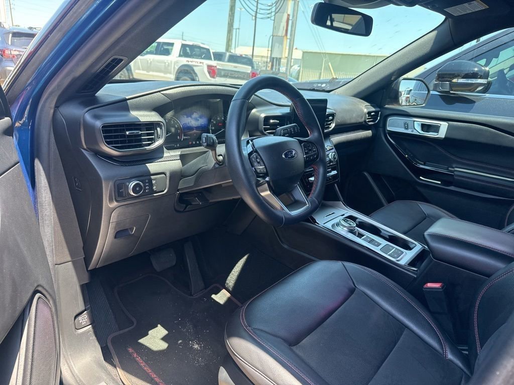 Used 2022 Ford Explorer ST-Line RWD image 9