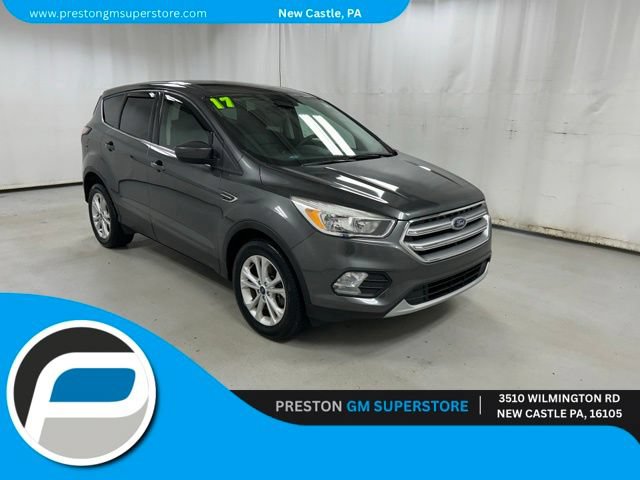 Used 2017 Ford Escape SE AWD/4WD image 1