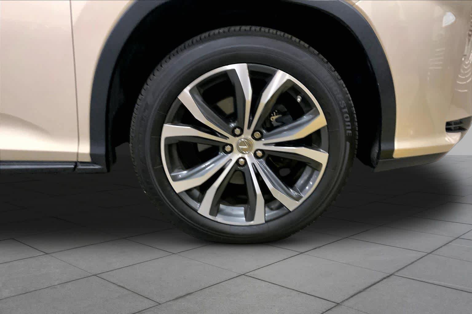 Used 2017 Lexus RX 350 AWD w/ Premium Package image 11