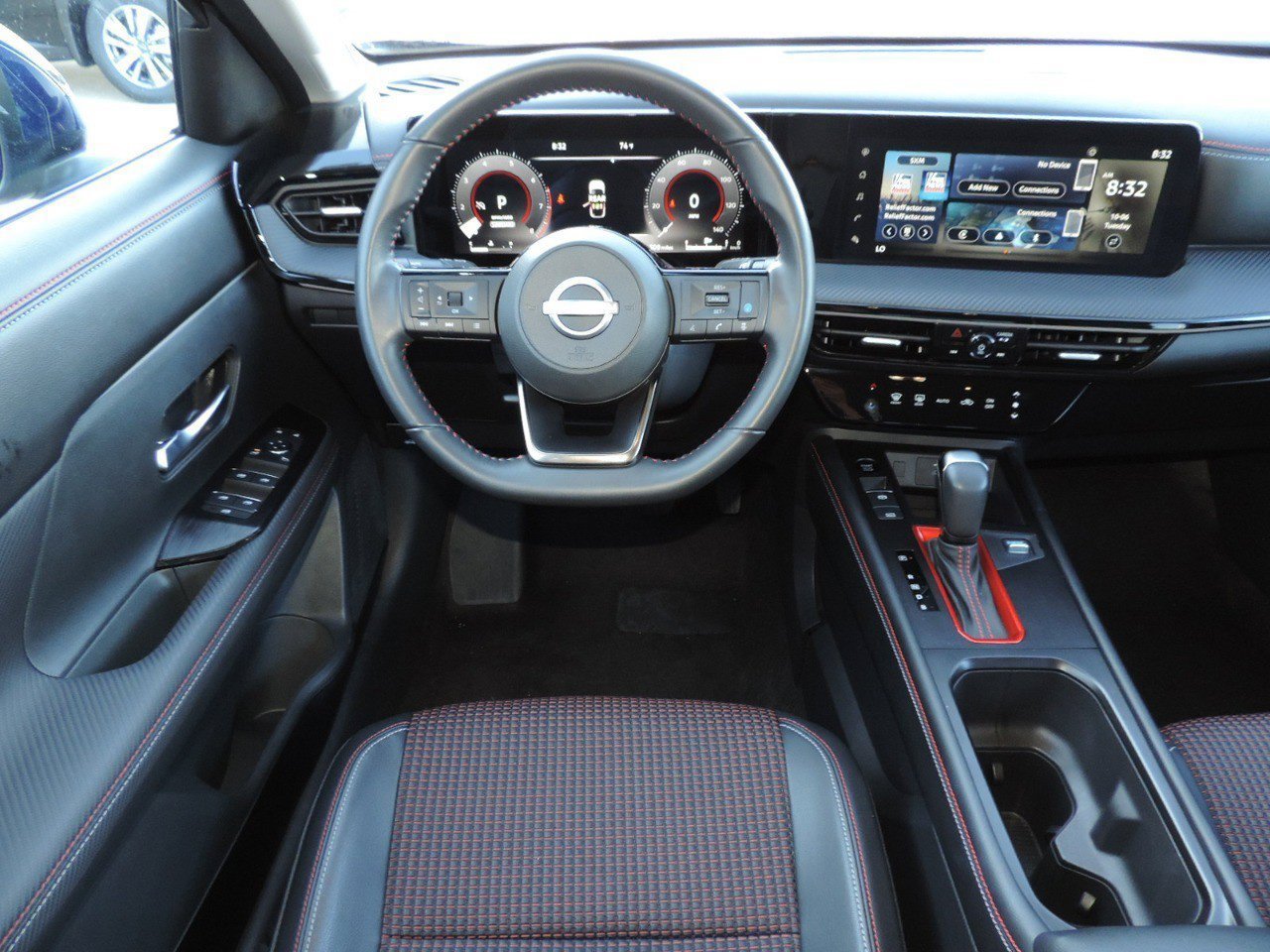 Certified 2025 Nissan Kicks SR FWD image 16