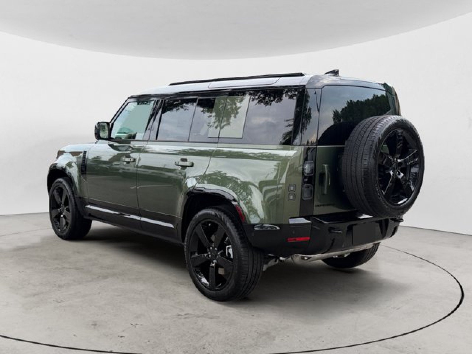 New 2026 Land Rover Defender 110 X-Dynamic SE AWD/4WD image 6