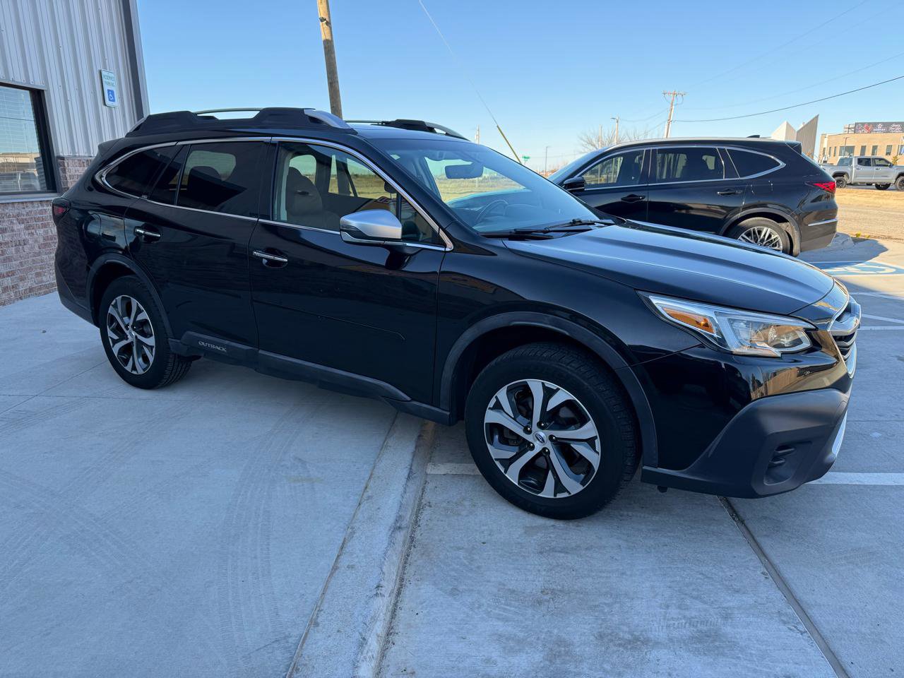 Used 2020 Subaru Outback Touring XT AWD/4WD image 7
