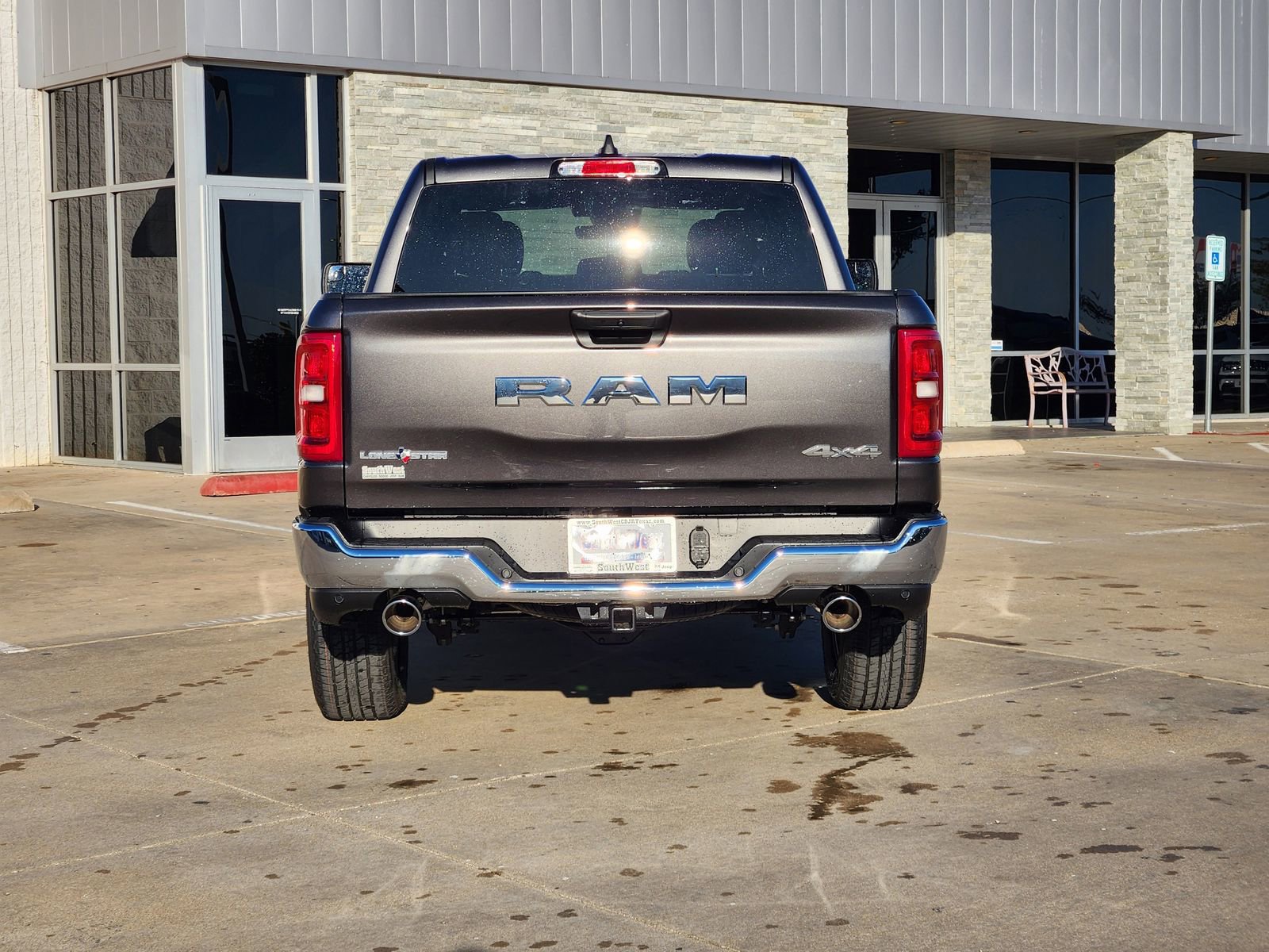 New 2026 RAM 1500 4x4 Crew Cab image 8