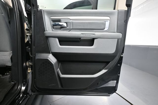 Used 2020 RAM 1500 Warlock AWD/4WD image 46