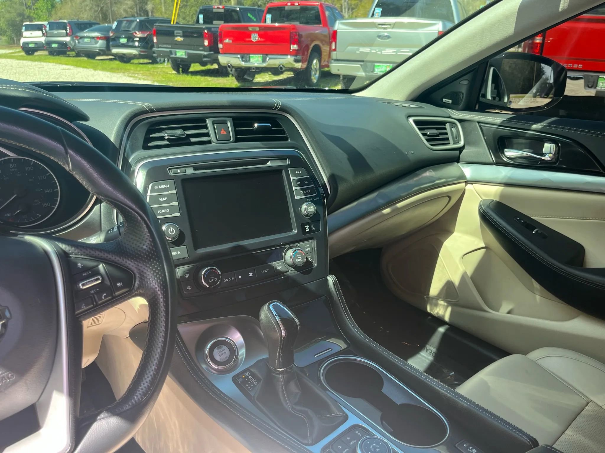 Used 2019 Nissan Maxima 3.5 SL w/ Floor Mat Group FWD image 13