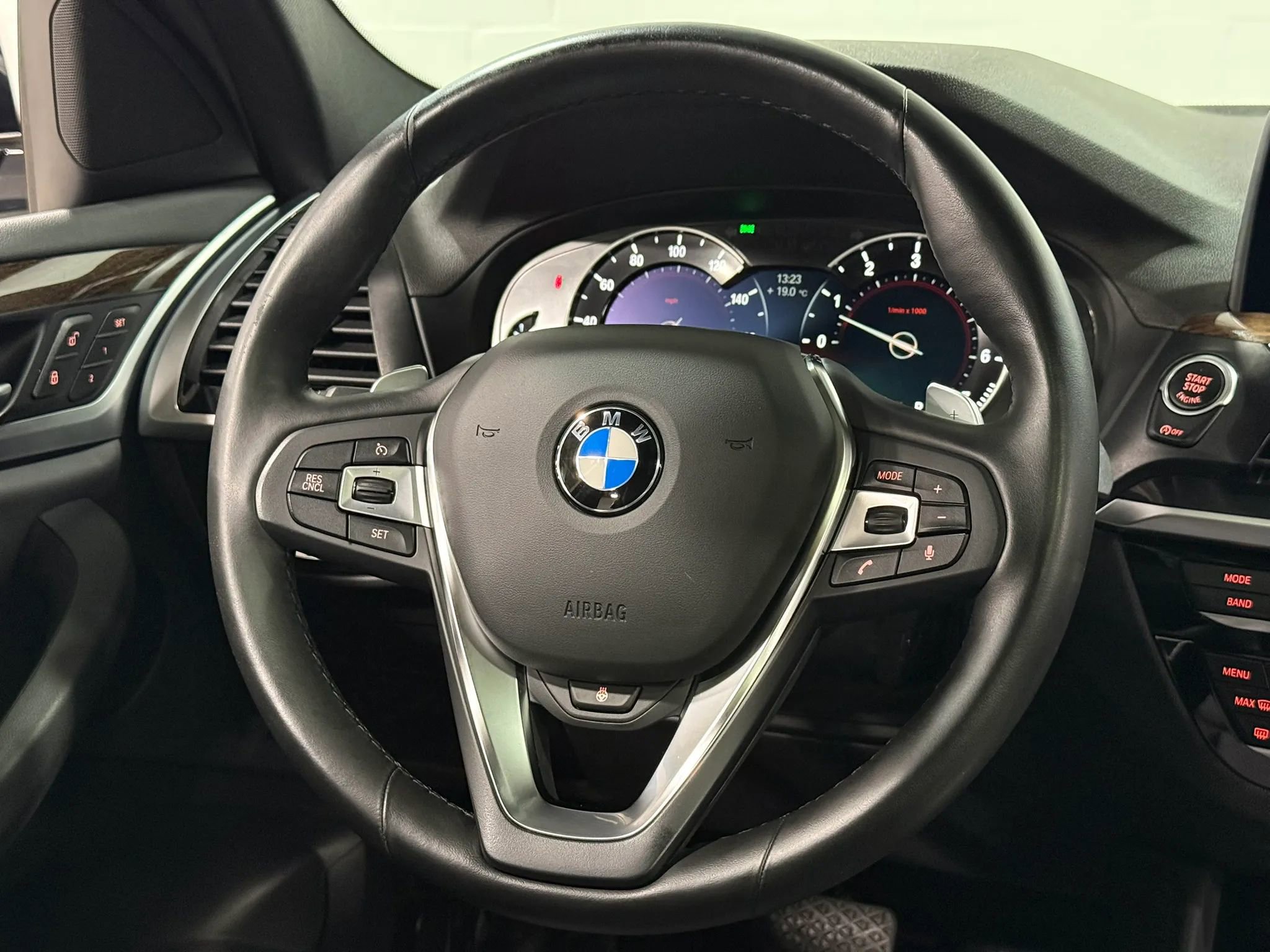 Used 2019 BMW X4 xDrive30i AWD/4WD image 24