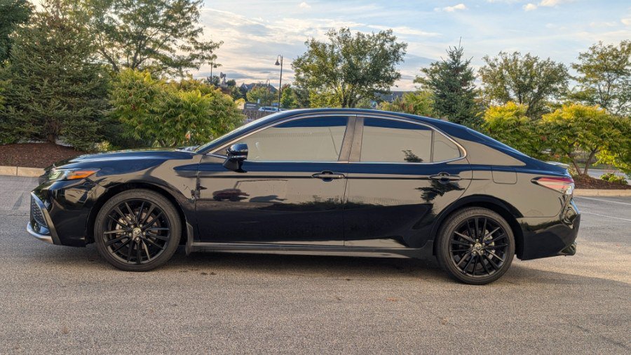 Used 2023 Toyota Camry XSE FWD image 6