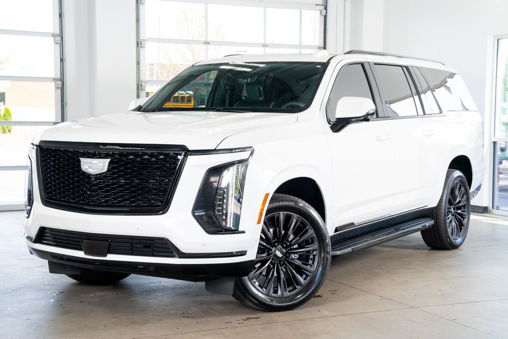 Used 2025 Cadillac Escalade ESV Sport w/ LPO, ONYX Package image 2