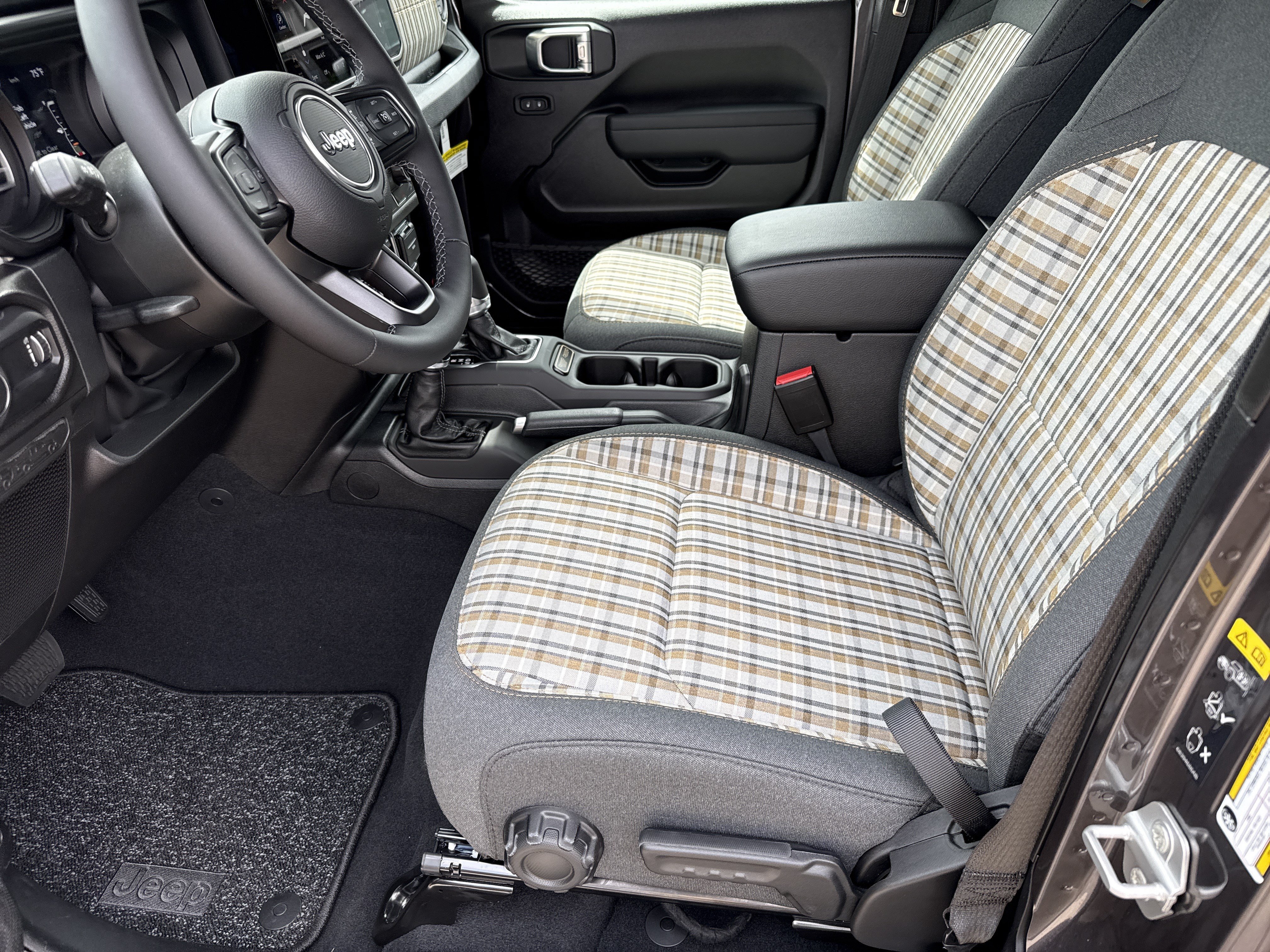 New 2026 Jeep Wrangler Unlimited Sport AWD/4WD image 9