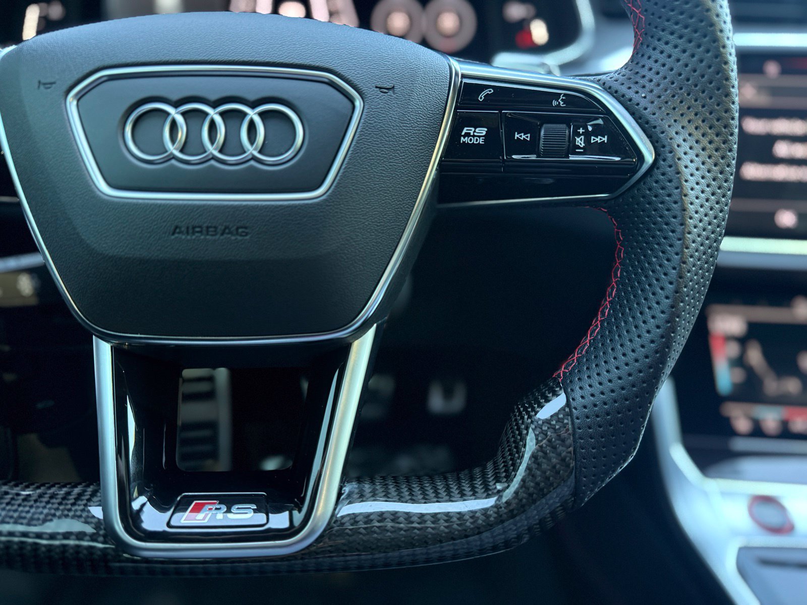 Used 2021 Audi RS 6 w/ Executive Package AWD/4WD image 27
