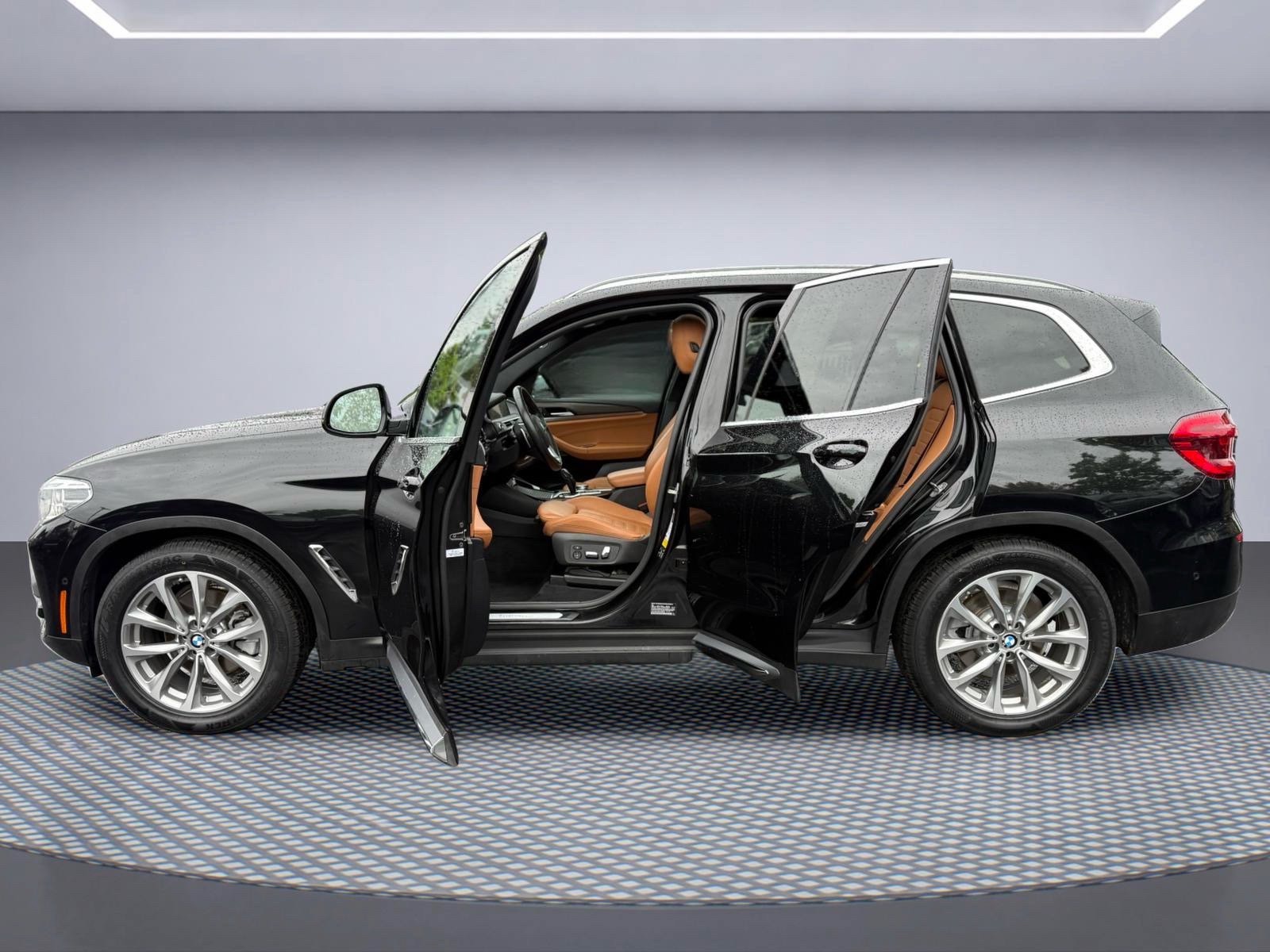 Used 2019 BMW X3 xDrive30i w/ Executive Package AWD/4WD image 13