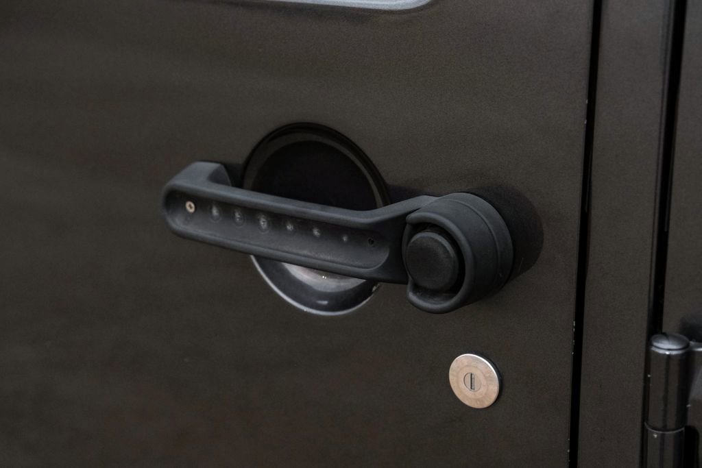 Used 2014 Jeep Wrangler Unlimited Sahara w/ Trailer Tow Group image 10