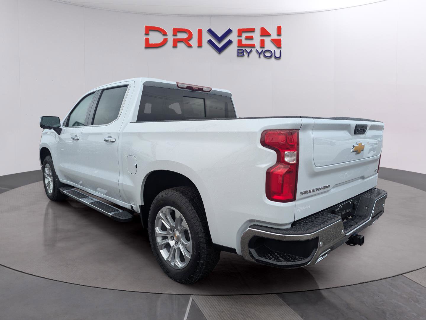 New 2026 Chevrolet Silverado 1500 LTZ w/ LTZ Premium Package image 3