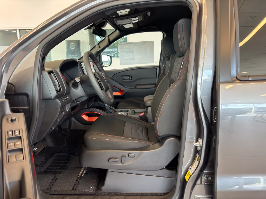 New 2026 Nissan Frontier PRO-4X w/ Tow Package AWD/4WD image 13