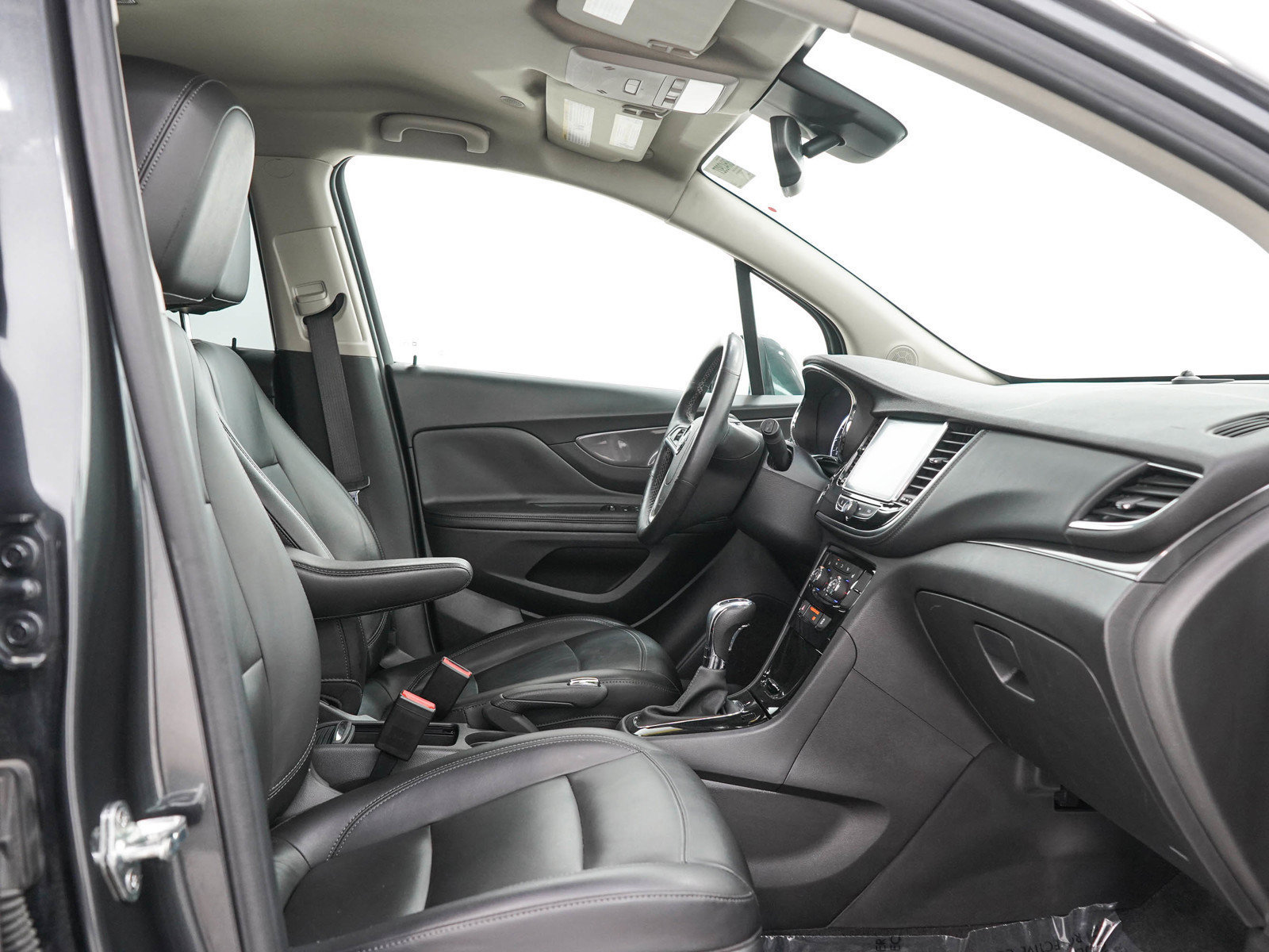 Used 2018 Buick Encore Essence AWD/4WD image 12