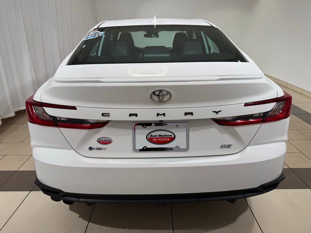 Certified 2025 Toyota Camry SE FWD image 3