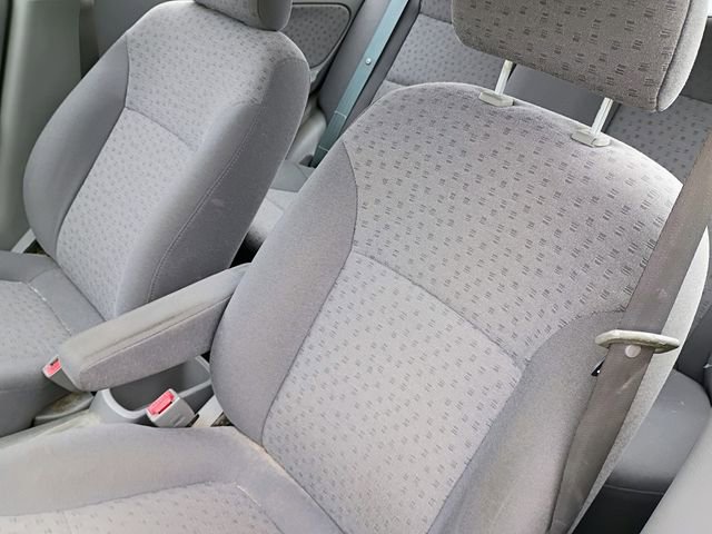 Used 2003 Kia Rio Sedan image 16