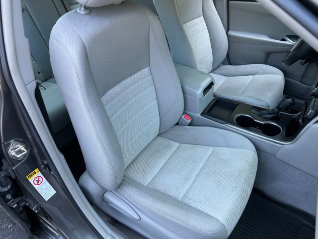 Used 2016 Toyota Camry LE FWD image 25