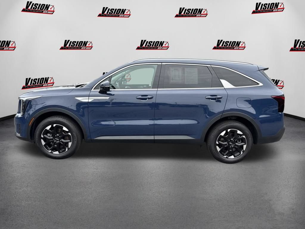 Certified 2025 Kia Sorento S AWD/4WD image 10