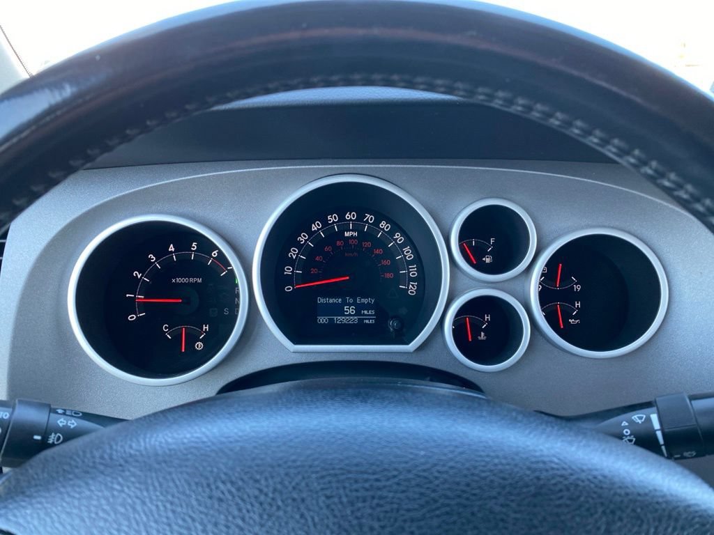 Used 2010 Toyota Tundra Limited AWD/4WD image 28