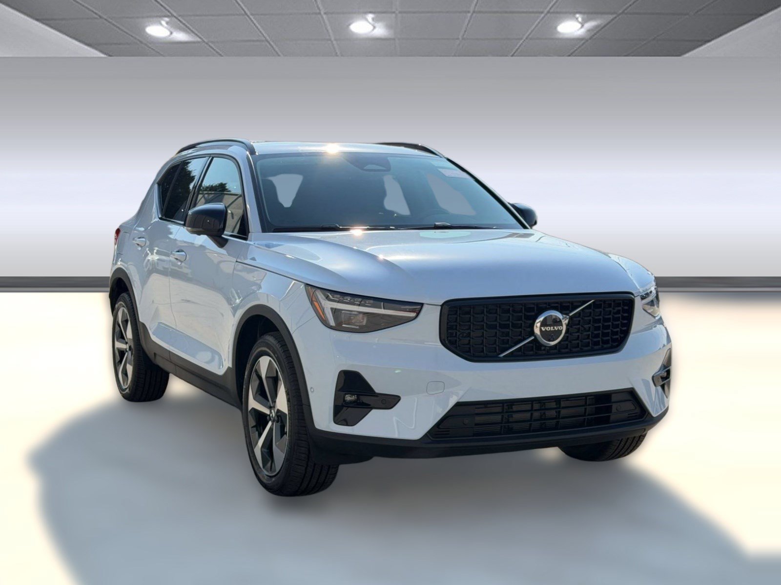 New 2026 Volvo XC40 B5 Plus w/ Protection Package Premier AWD/4WD image 7